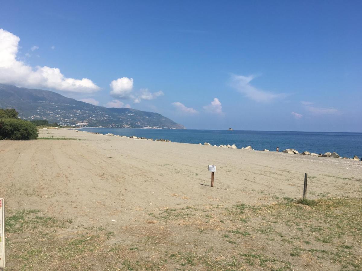 帕蒂Giardino Sul Mare住宿加早餐旅馆 外观 照片